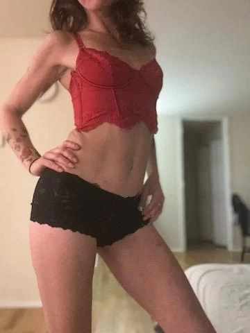 GINA AVAILABLE 2PM-9PM River North incall Massage