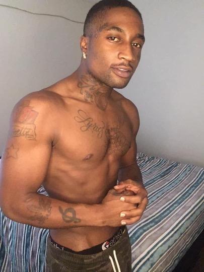  come play with this monster dick😝   Escorts