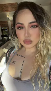 THICK BIG BOOTY BLONDE BADDIE AVAILABLE TONIGHT❤️💜 Escorts