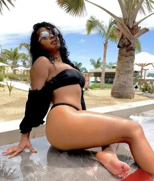 TORI Escorts