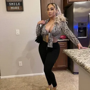 JOSELYN Escorts