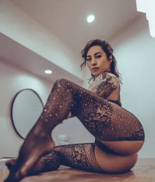 HAZEL LEE Escorts
