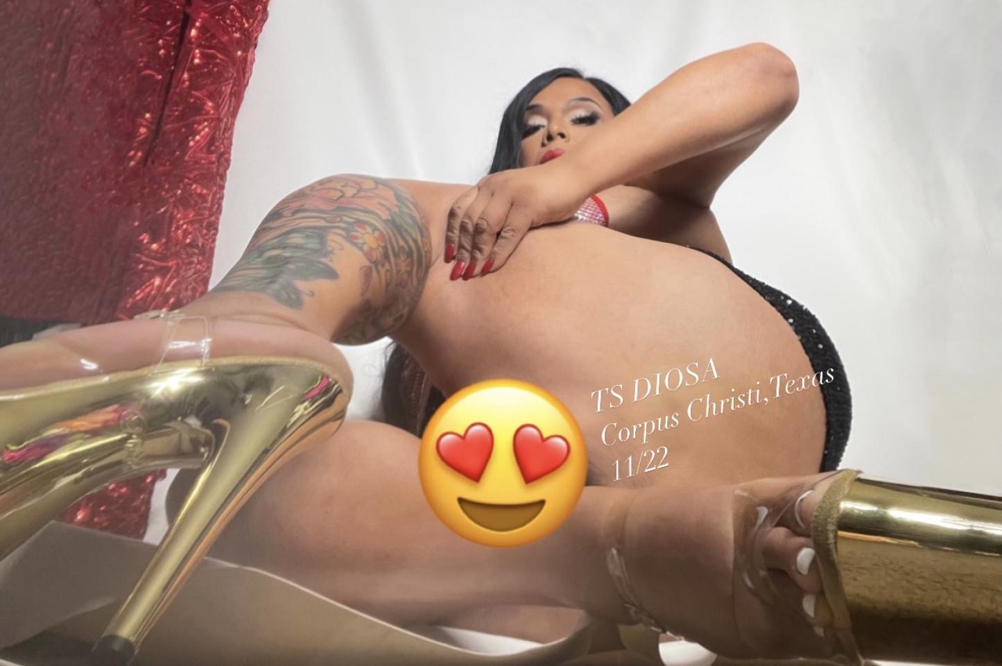 Model Hooker in Corpus Christi