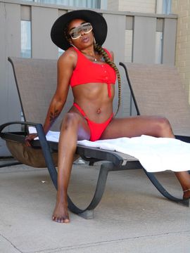 Shae Escorts