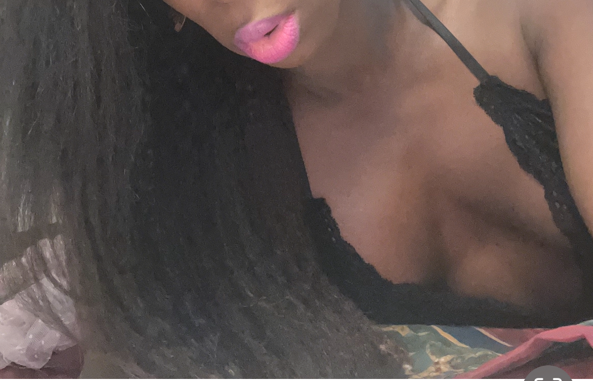 Gorgeous Ts Mamie Incall / outcall Escorts