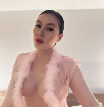 LOLA TYME Escorts