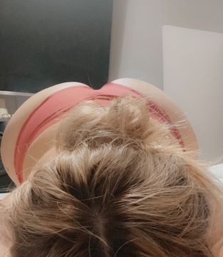 Arden 13 min from downtown Sacramento Escorts