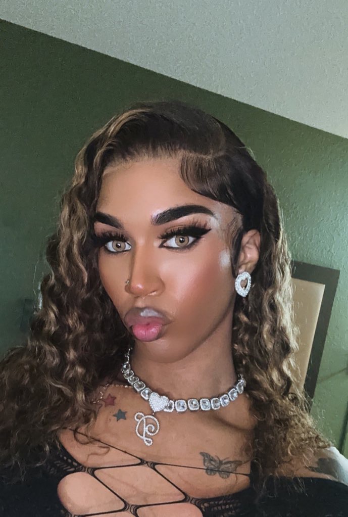 TsDreamDollXoo Massage