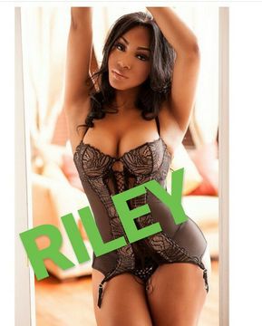 Visiting* Hot Mixed Playmate Catering to Upscale Gentlemen 💦💋 Escorts