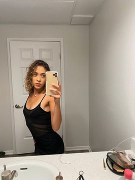 Fun and petite girl next door Escorts
