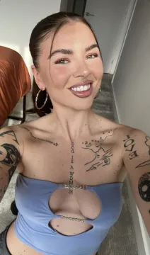 Snapchat bellagrace_barn Escorts