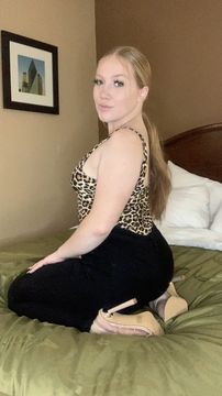 Sexy Strawberry blonde  Escorts