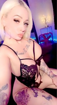  ✨ The BUSTY BLONDE MILF of your DREAMS ✨  Escorts