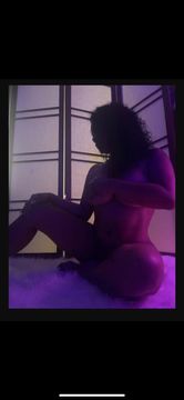 Emonyluv Escorts