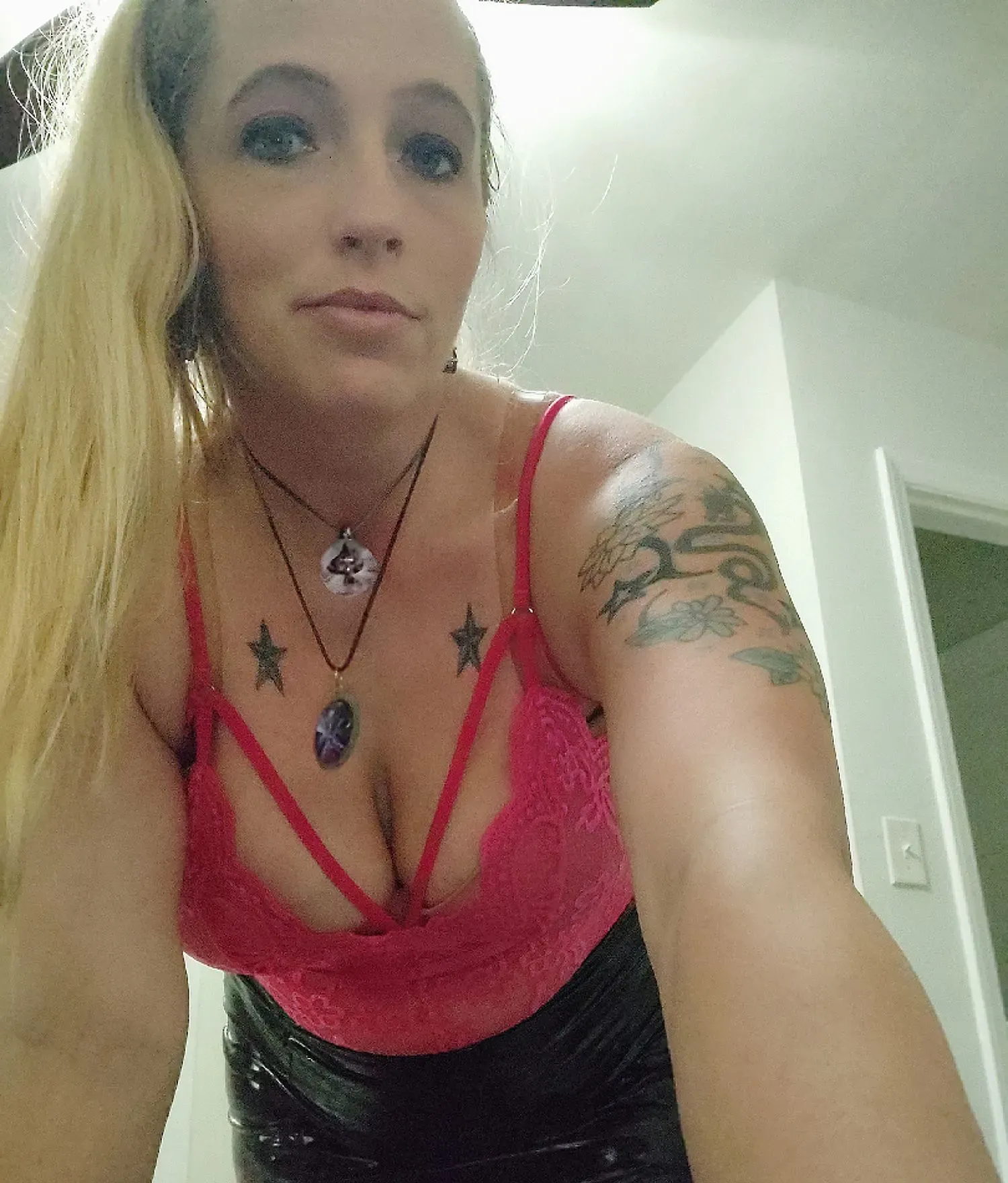 Southern Blonde GFE/BDSM/NURU Escorts