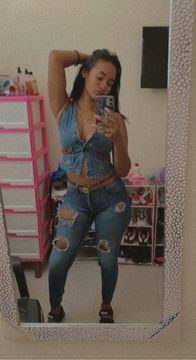  Hit me up baby if you looking something hot nd wet as fuck  Escorts