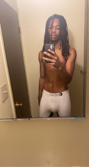  🍆🍆come have some fun must be cash app ready very clean available for outcalls no bb   Escorts