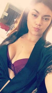 💣 bomb shell Bella  Escorts