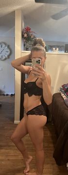 Arizona Hottie Here for a Limited Time Escorts