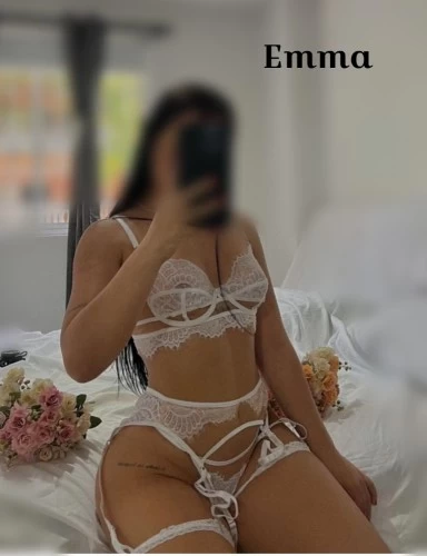 MILWAUKEE / IRVING PARK Gentlemen taking apps! Massage
