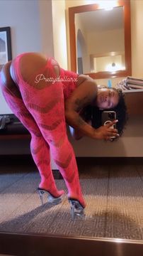 Available Now  Escorts