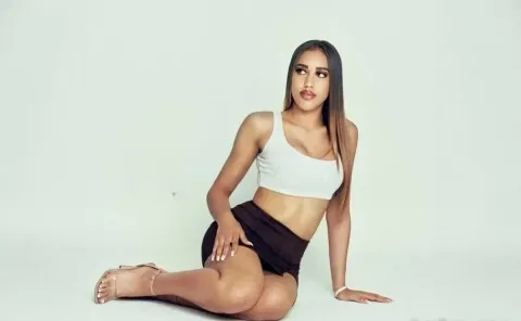 VICTORIA LONDON Escorts