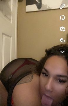 Filipino Dominican  Escorts